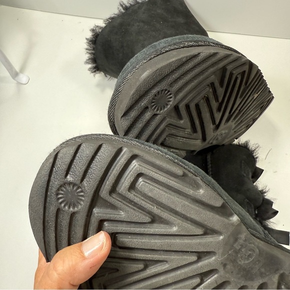 UGG Bailey Black Bow Slip On Boots - Picture 12 of 12